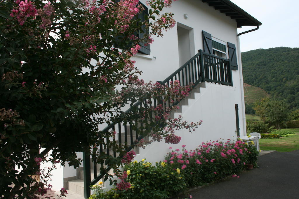 Chambres D'Hotes Chez Pascaline Ispoure Bagian luar foto