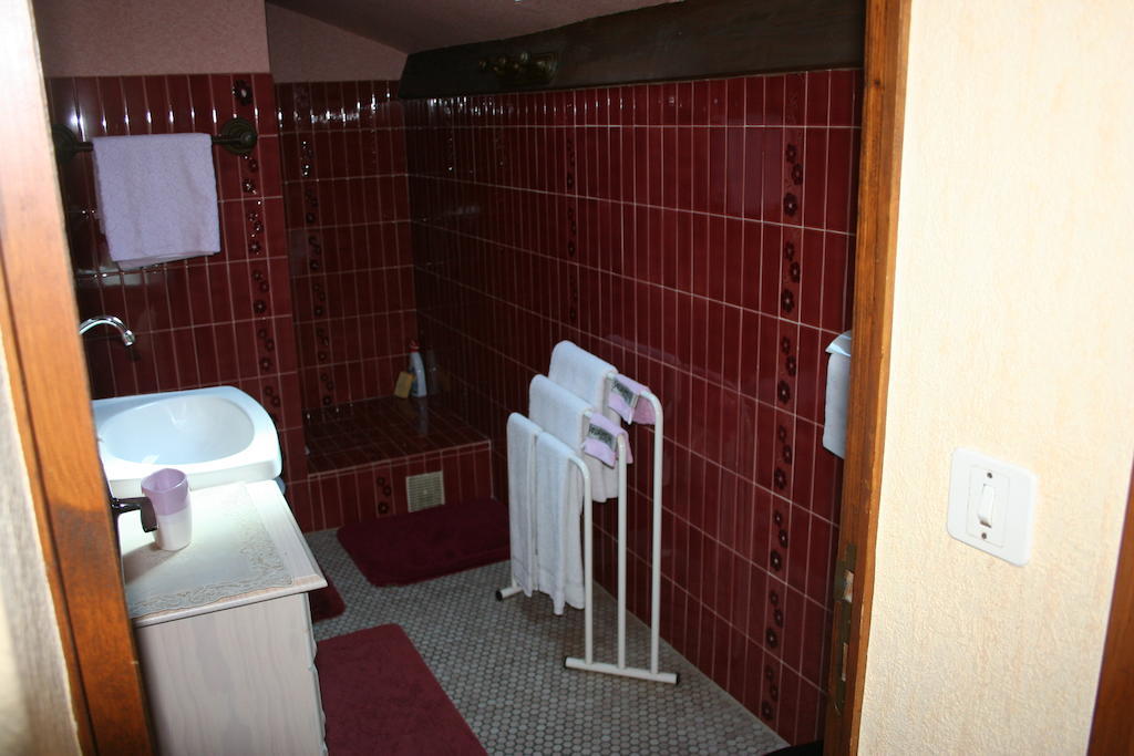 Chambres D'Hotes Chez Pascaline Ispoure Ruang foto